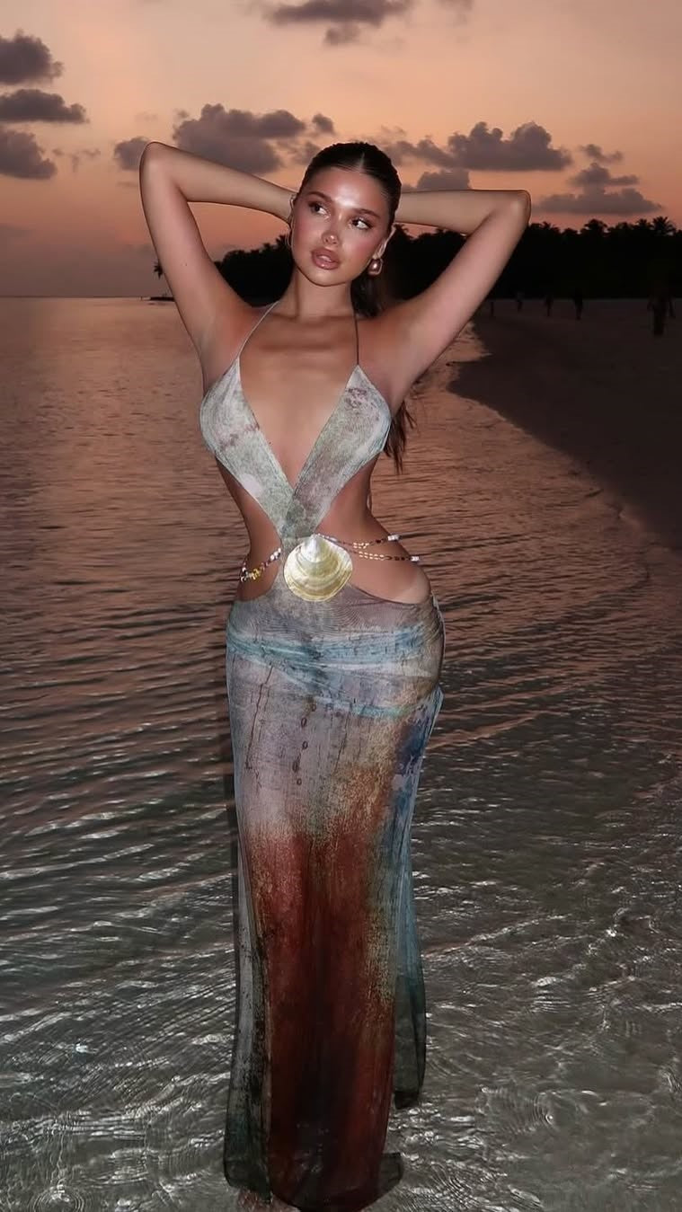 Vida Backless Maxi Dress