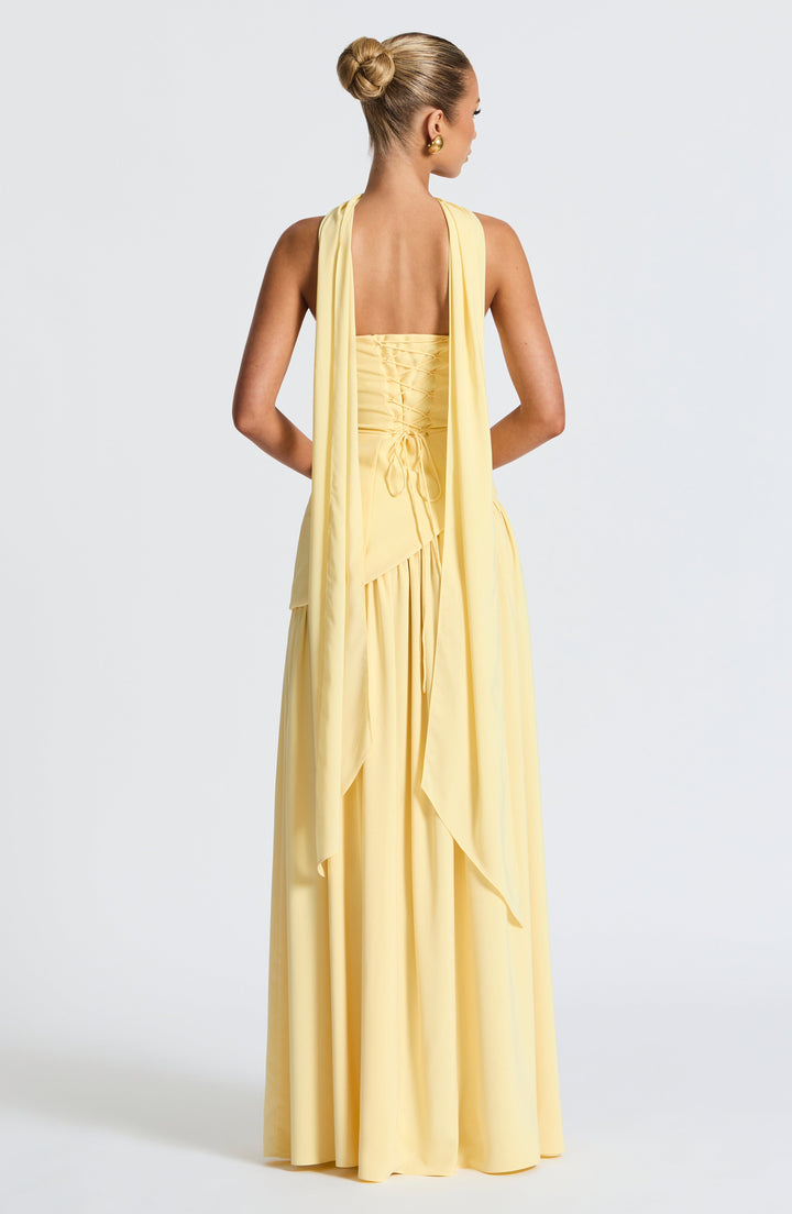 High-Fashion Maxi Dress - Strapless Bodice & Dramatic Slit for Nighttime Chic